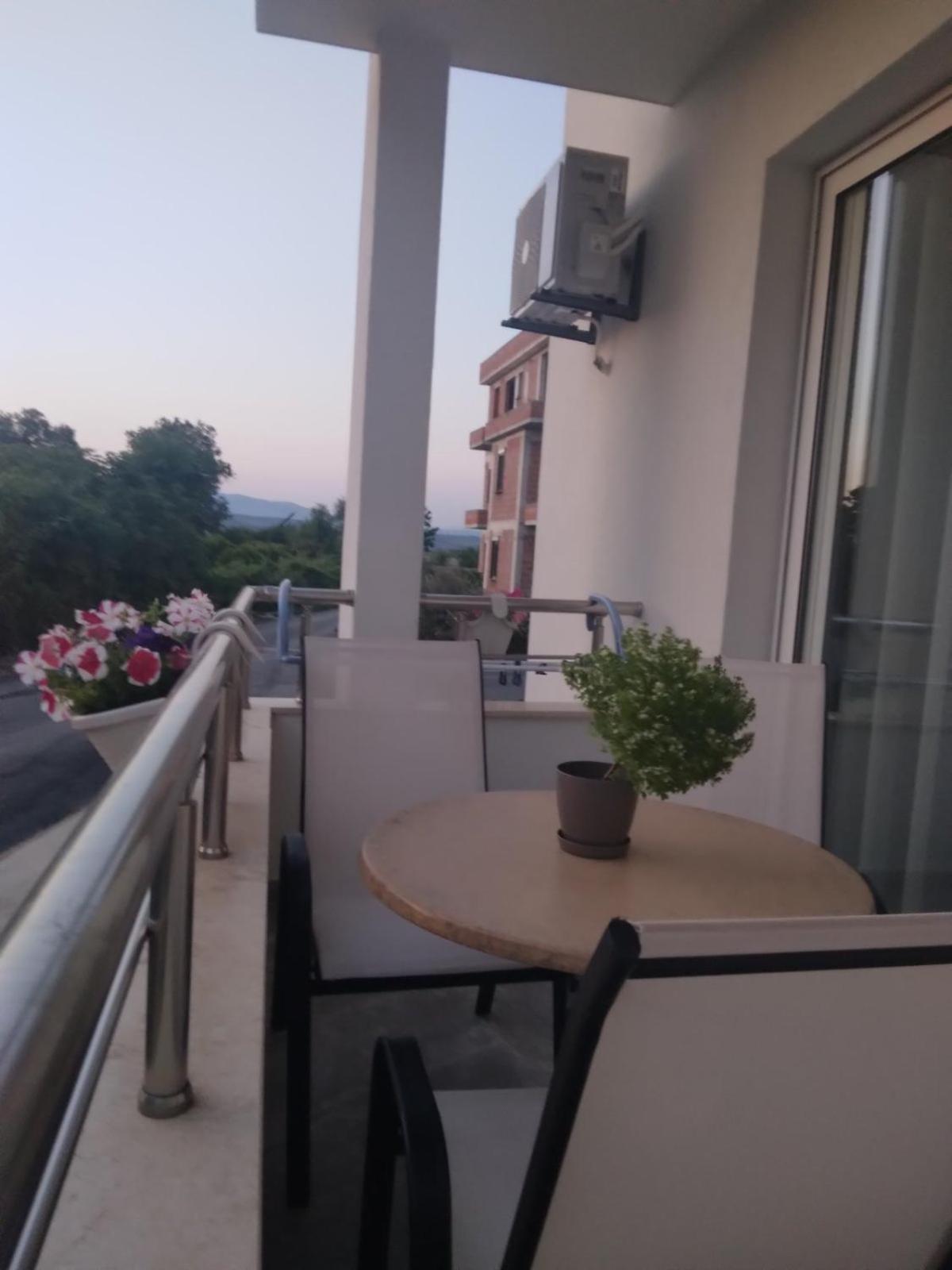 Apartments Kupi Ul Rudaj 41 Ulcinj Quarto foto
